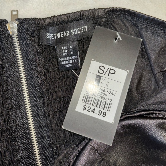 Black satin cropped bustier top. Size small. - Picture 2 of 2